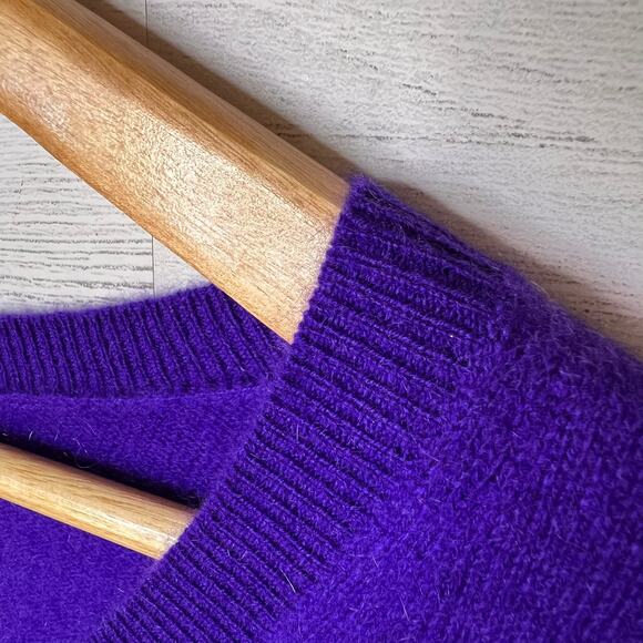 Charter Club Sweater Womens Size XL Bright Purple 100% Cashmere V Neck Luxury - Picture 9 of 15